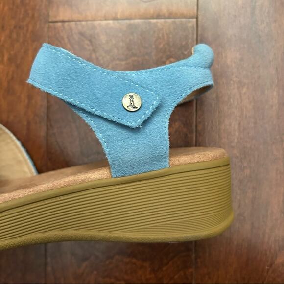 Lands' End Blue Leather Wedge Comfort Sandals, Perfect for Summer, Size 10 - Picture 8 of 13